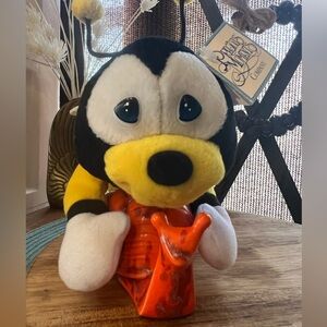 Buzz the bee Precious Moments plushy🐝 With Tags